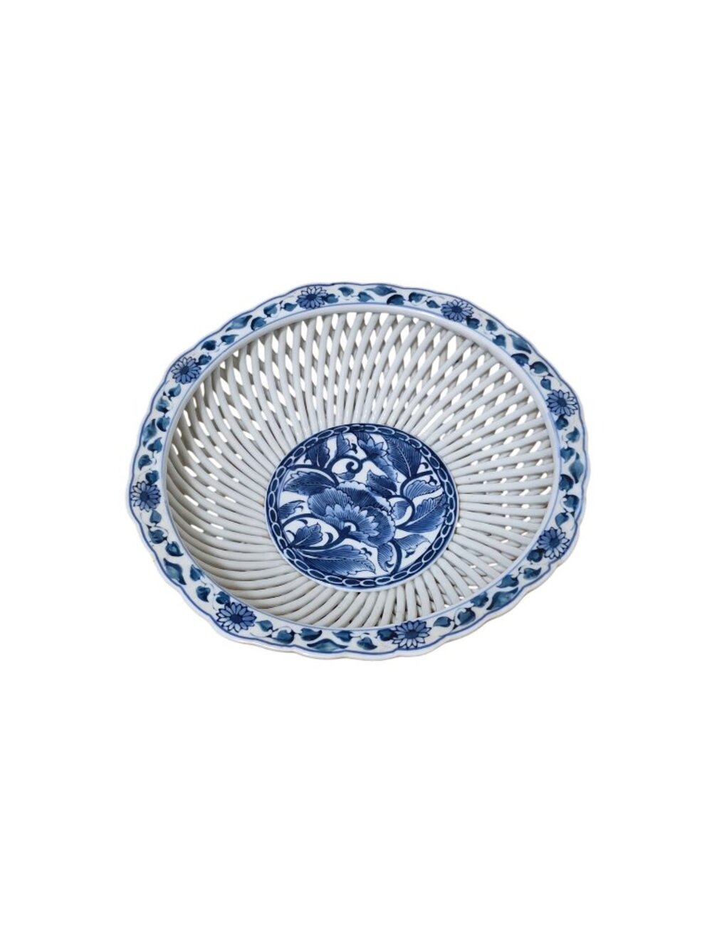 Japanese Arita Yaki Porcelain Blue and White Lattice Bowl Made by Kotoumine